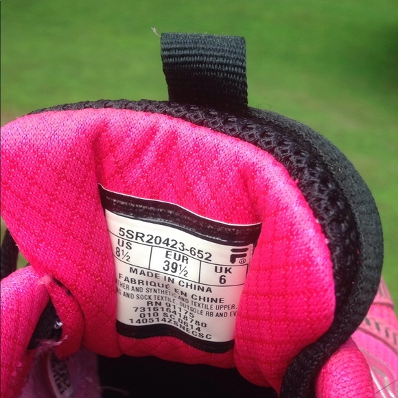 FLIA Activewear Fight Breast Cancer - Picture 3 of 5